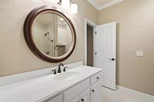 14891 Towne Lake Cir, Addison, TX 75001 - Photo 24