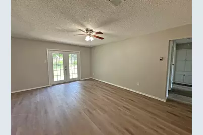 328 Hillside Court, Burleson, TX 76028 - Photo 10