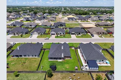 820 Secretariat Drive, Hewitt, TX 76643 - Photo 38