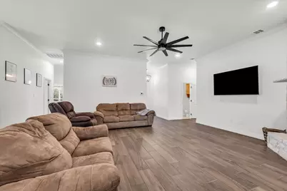 820 Secretariat Drive, Hewitt, TX 76643 - Photo 12