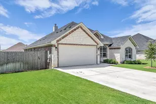 820 Secretariat Dr, Hewitt, TX 76643 - Photo 4