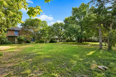 625 W Colorado Boulevard, Dallas, TX 75208 - Photo 4