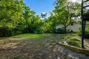 625 W Colorado Blvd, Dallas, TX 75208 - Photo 8
