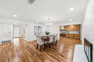 3905 Shady Valley Dr, Arlington, TX 76013 - Photo 6