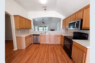 324 Cascade Drive, Red Oak, TX 75154 - Photo 2