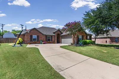 6401 Orange Blossom Drive, Midlothian, TX 76065 - Photo 2