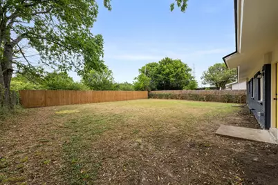 3245 Pacesetter Drive, Dallas, TX 75241 - Photo 18