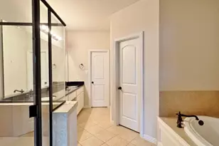 2500 Rockbrook Dr, Lewisville, TX 75067 - Photo 16