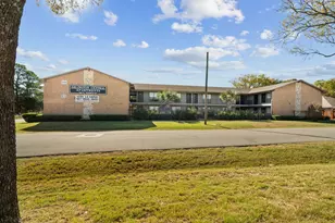 320 E 4th St, Arlington, TX 76010 - Photo 1