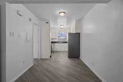 320 E 4th Street #106, Arlington, TX 76010 - Photo 6