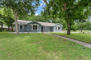 702 Austrian Rd, Grand Prairie, TX 75050 - Photo 1