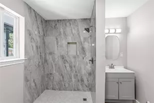 702 Austrian Rd, Grand Prairie, TX 75050 - Photo 16