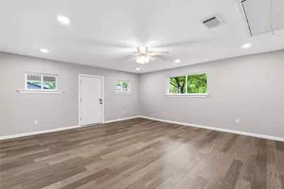 702 Austrian Road, Grand Prairie, TX 75050 - Photo 24