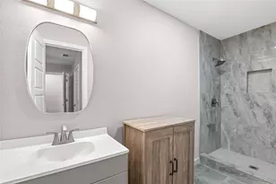 702 Austrian Rd, Grand Prairie, TX 75050 - Photo 20