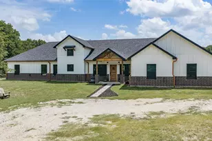 403 Polk Rd, Bowie, TX 76230 - Photo 2
