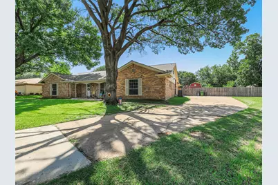 6404 Suncrest Court, North Richland Hills, TX 76180 - Photo 2