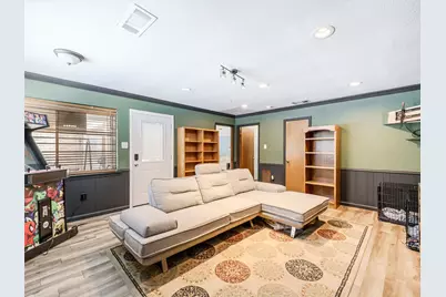 6404 Suncrest Court, North Richland Hills, TX 76180 - Photo 16