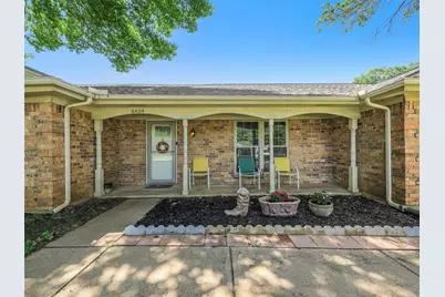 6404 Suncrest Court, North Richland Hills, TX 76180 - Photo 4