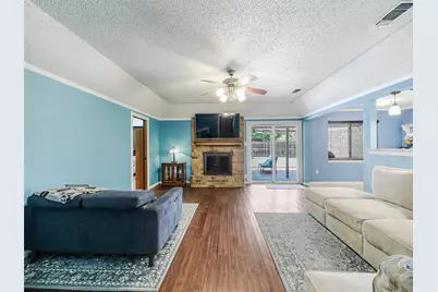 6404 Suncrest Court, North Richland Hills, TX 76180 - Photo 6