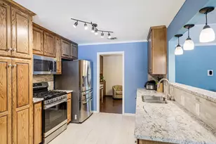 6404 Suncrest Ct, North Richland Hills, TX 76180 - Photo 10