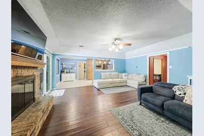 6404 Suncrest Court, North Richland Hills, TX 76180 - Photo 12
