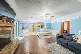 6404 Suncrest Ct, North Richland Hills, TX 76180 - Photo 12