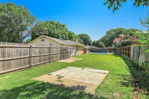 6404 Suncrest Ct, North Richland Hills, TX 76180 - Photo 30