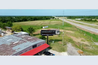 1805 W Dallas Avenue, Cooper, TX 75432 - Photo 1