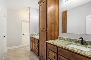 2309 Christine Dr, Granbury, TX 76048 - Photo 22