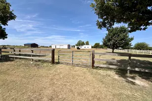 7830 Mavis Ave, Waxahachie, TX 75167 - Photo 34