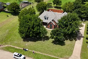7830 Mavis Ave, Waxahachie, TX 75167 - Photo 4