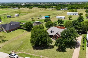 7830 Mavis Ave, Waxahachie, TX 75167 - Photo 6