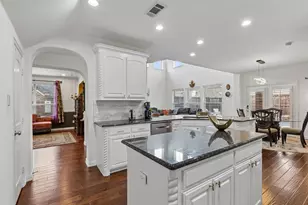 12406 Botanical Ln, Frisco, TX 75035 - Photo 8