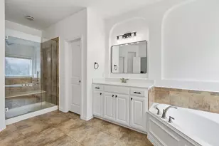 12406 Botanical Ln, Frisco, TX 75035 - Photo 14