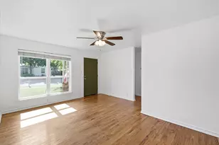2017 Shawnee St, Denton, TX 76209 - Photo 6