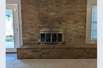 411 Baylor Drive, Arlington, TX 76010 - Photo 2