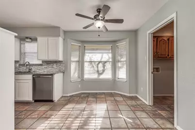 3807 Spring Hollow Drive, Carrollton, TX 75007 - Photo 10