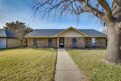 3807 Spring Hollow Drive, Carrollton, TX 75007 - Photo 2