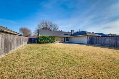 3807 Spring Hollow Drive, Carrollton, TX 75007 - Photo 26