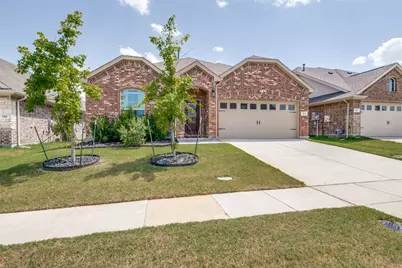 704 Pistachio Parkway, Forney, TX 75126 - Photo 2