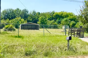 1129 N Hamlett St, Athens, TX 75751 - Photo 30