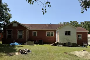140 S Main St, Avinger, TX 75630 - Photo 6