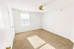 1600 Fieldstone Dr, Little Elm, TX 75068 - Photo 10