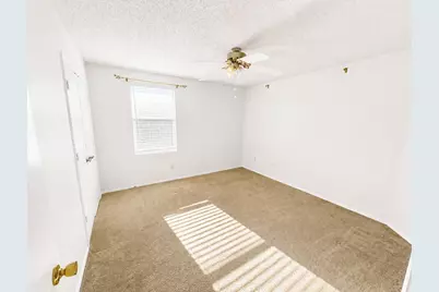 1600 Fieldstone Drive, Little Elm, TX 75068 - Photo 10