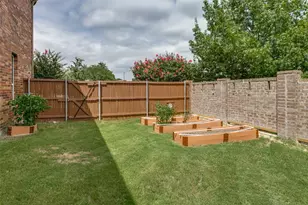 11901 Drummond Ln, Fort Worth, TX 76108 - Photo 10
