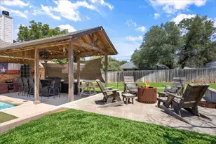 3930 Buena Vista Cir, Granbury, TX 76049 - Photo 32