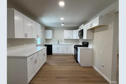 6812 Lakeside Drive #B, Lake Worth, TX 76135 - Photo 2