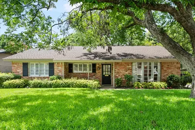 604 Waggoner Drive, Arlington, TX 76013 - Photo 1