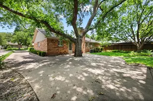 604 Waggoner Dr, Arlington, TX 76013 - Photo 28