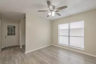 2760 Parkchester Dr, Arlington, TX 76015 - Photo 6